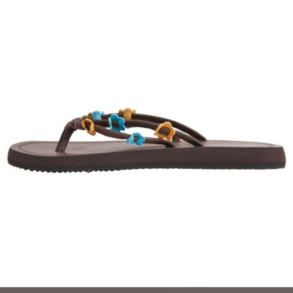 High Tide FlipFlops   - Picture 4 of 9